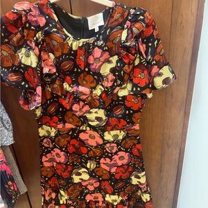 Cinq A Sept Fit & Flare Mini Dress Sz 8 100% Silk Crystal Black, Red Pink Floral